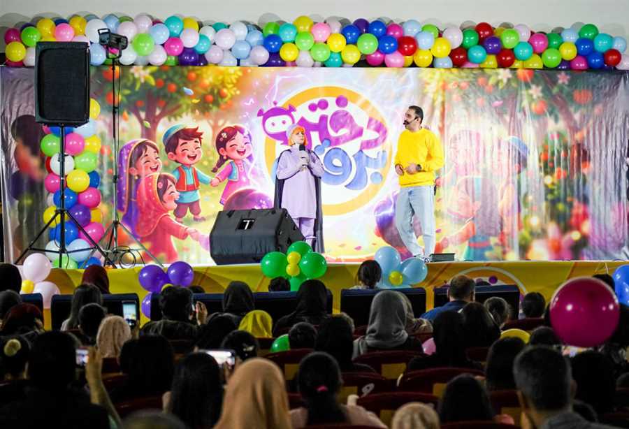 استقبال  مازندرانی‌ها از جشن اکران «دختر برقی»